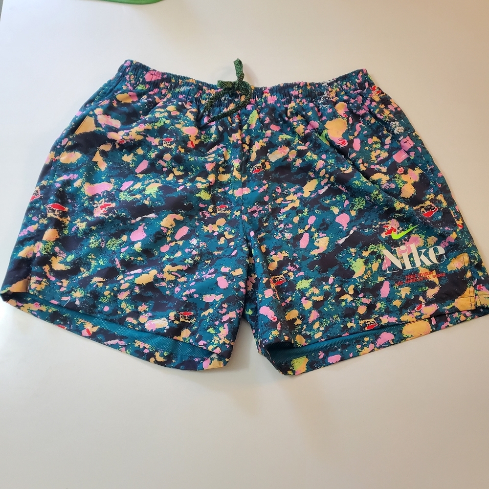Nike Trek Division Los Angeles 90046 Splatter Speckled Print Running Shorts, XXL